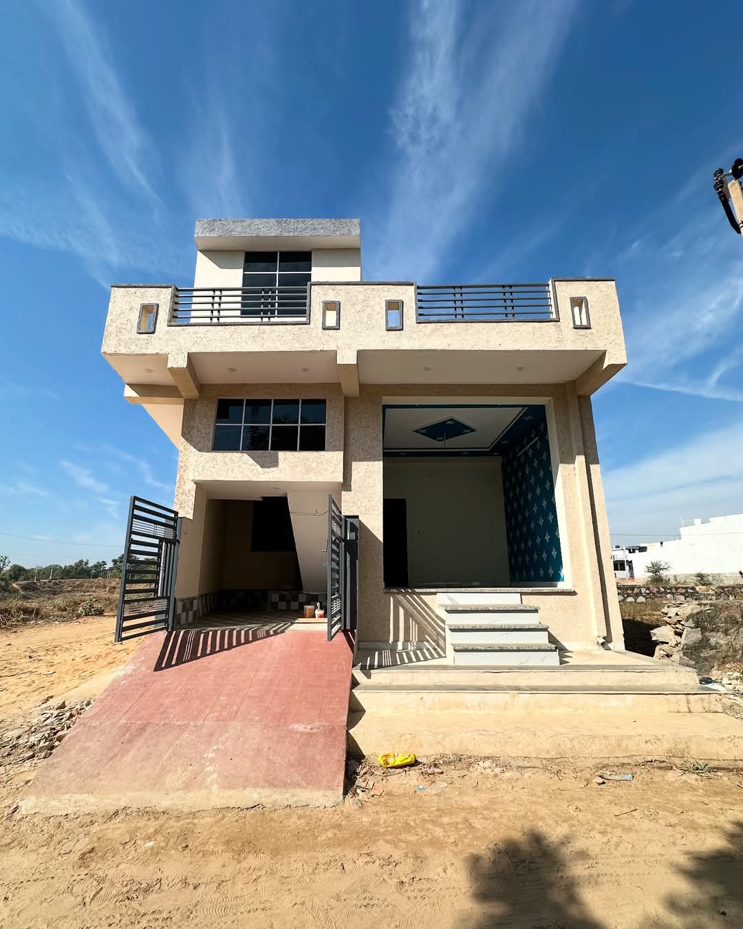 Plot For Sale in Max Defence City Apartments