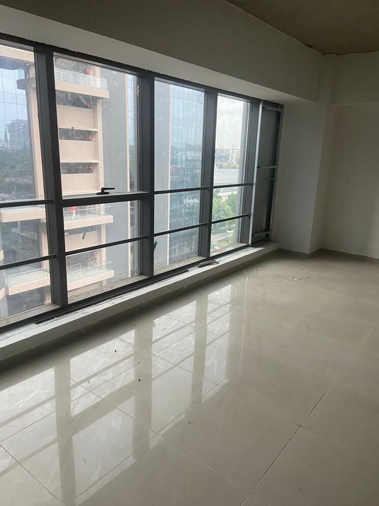 Room, bodakdev Commercial Office Space 1178 Sq.Ft. In Bodakdev Ahmedabad 8068872