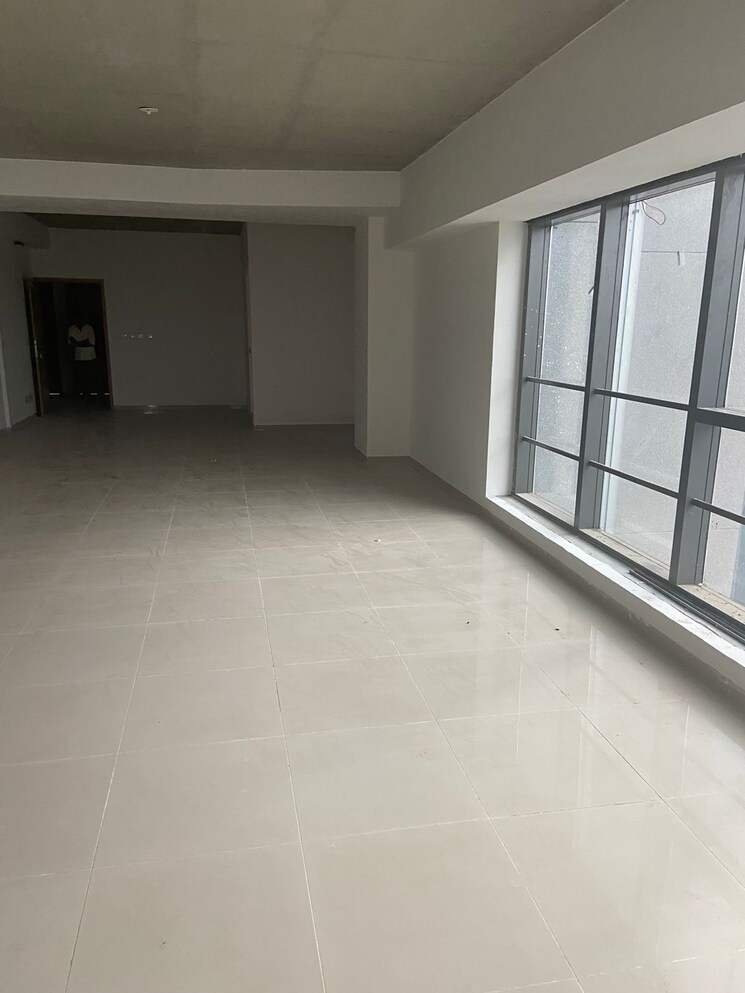 Room, bodakdev Commercial Office Space 1178 Sq.Ft. In Bodakdev Ahmedabad 8068872