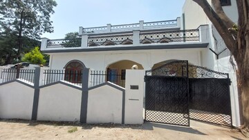 6 BHK Independent House – Exterior View View at Chakdalanwala - for Sale