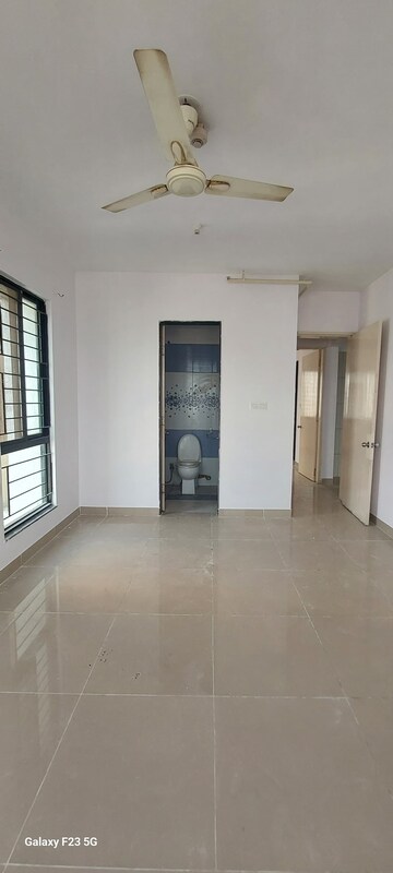Room in 3 BHK Apartment at Nanded Asawari, Nanded – for Rent
