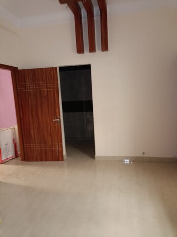 Room in 3 BHK Independent House at Defence Colony – for Sale
