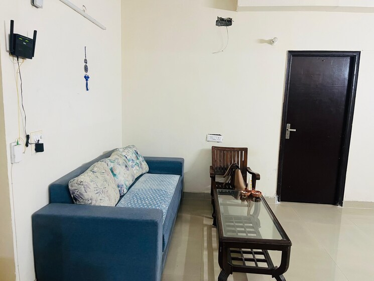 Living Room, aims-golf-city 2.5 Bedroom 1150 Sq.Ft. Apartment In Sector 75 Noida 8068981