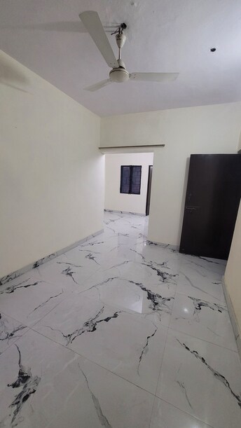 2 BHK Apartment For Rent in RWA GTB Enclave Pocket D Dilshad Garden Delhi  8068990