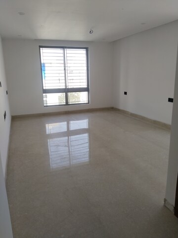 Room in 4 BHK Apartment at Bhavya The Eugen, Madhapur – for Sale