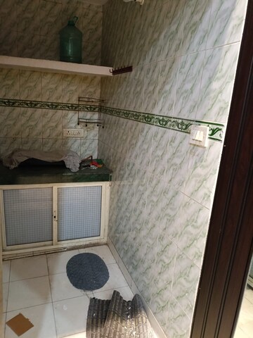 Bathroom in Studio Builder Floor at Chittaranjan Park – for Rent