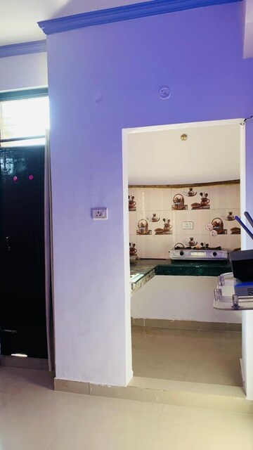 Furnished Amenities in 1 BHK Apartment at Polaars Royal Enclave, Gomti Nagar – for Rent