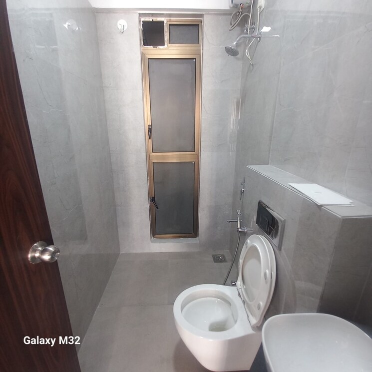 Bathroom, raymond-ten-x-habitat 2 Bedroom 635 Sq.Ft. Apartment In Pokhran Road No Two Thane 8069121