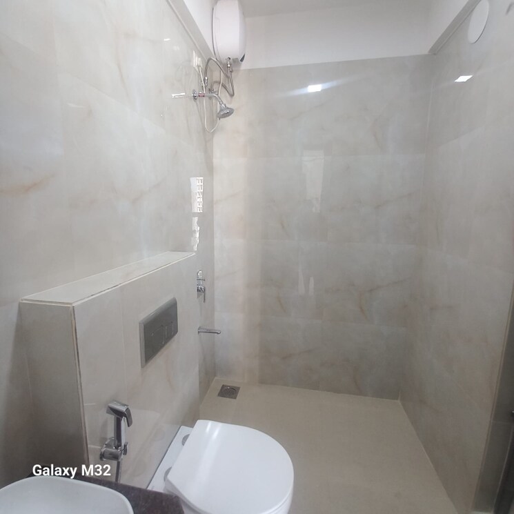 Bathroom, raymond-ten-x-habitat 2 Bedroom 635 Sq.Ft. Apartment In Pokhran Road No Two Thane 8069121