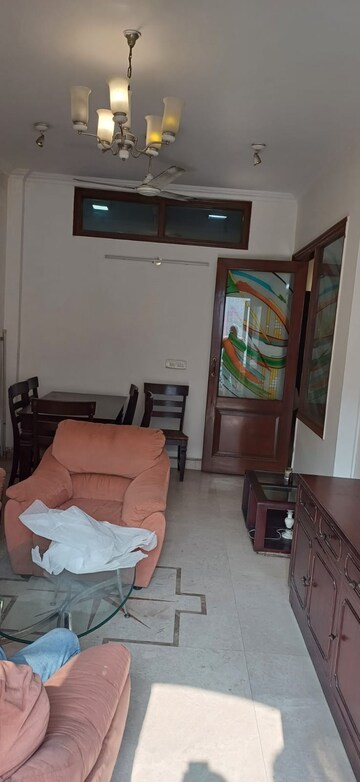 Living Room in 3 BHK Apartment at Sarvapriya Vihar – for Rent