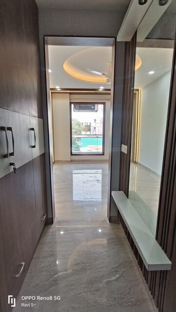 Building Lobby in 4 BHK Builder Floor at Ansal Plaza Sector-23, Sector 23 – for Rent