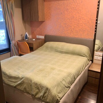 Bedroom in 2 BHK Apartment at Loyalka Apartment, Malabar Hill – for Rent