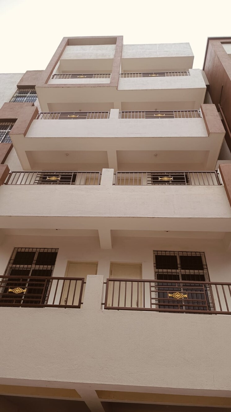 Balcony, badal-mansion-apartment 3 Bedroom 1350 Sq.Ft. Apartment In Kankarbagh Patna 8069184
