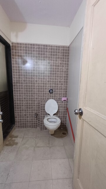 Attached Bathroom in 2 BHK Apartment at Dosti Vihar, Samata Nagar – for Rent