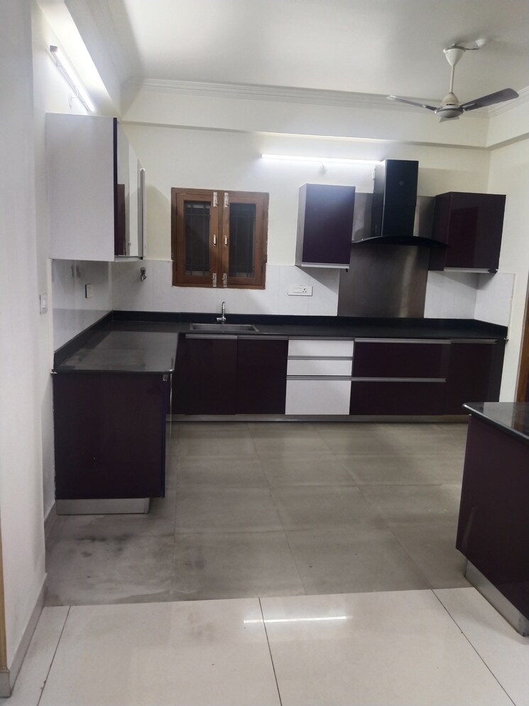 Kitchen, madhapur 3 Bedroom 2900 Sq.Ft. Apartment In Madhapur Hyderabad 8069244
