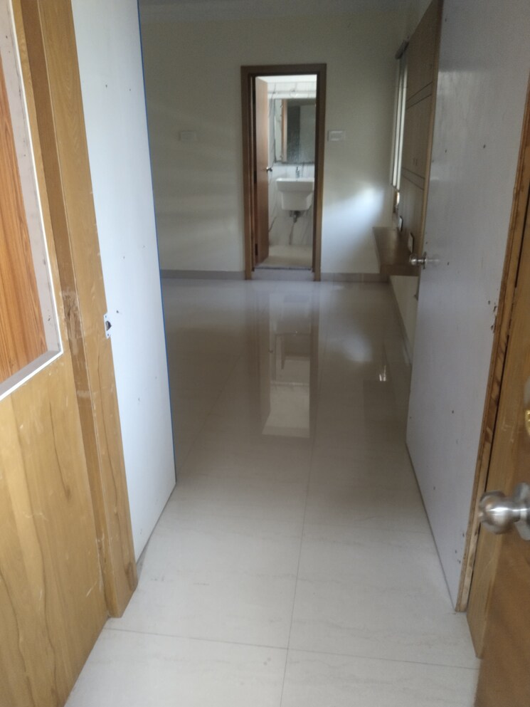 Room, madhapur 3 Bedroom 2900 Sq.Ft. Apartment In Madhapur Hyderabad 8069244