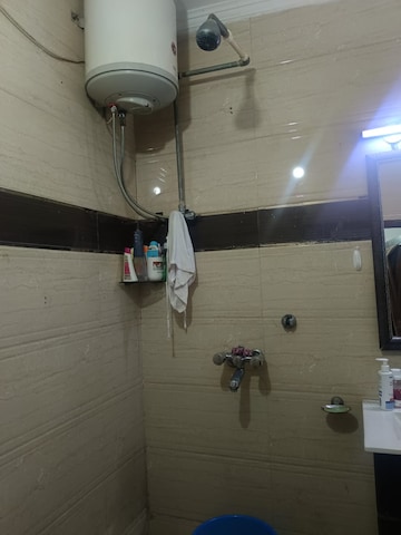 Bathroom in 1 RK Builder Floor at Green Park – for Rent