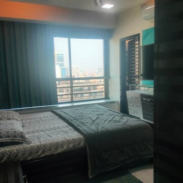 Bedroom in 2.5 BHK Apartment at Oberoi Springs, Andheri West – for Rent