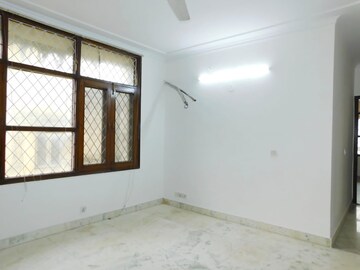 Room in 2 BHK Builder Floor at Safdarjang Enclave – for Rent