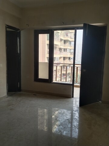 Kitchen in 4 BHK Apartment at Shri Sai Kripa Rainbow Apartments, Sector 43 – for Rent