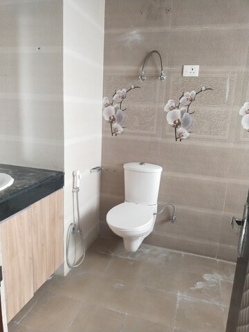 Bathroom in 4 BHK Apartment at Lord Krishna Apartment, Sector 43 – for Rent