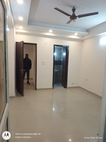 Room in 3 BHK Apartment at Upsidc Site B – for Rent
