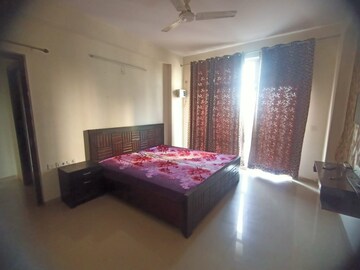 Bedroom in 3 BHK Apartment at Omaxe Waterscapes, Gomti Nagar – for Rent