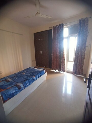Bedroom in 3 BHK Apartment at Omaxe Waterscapes, Gomti Nagar – for Rent