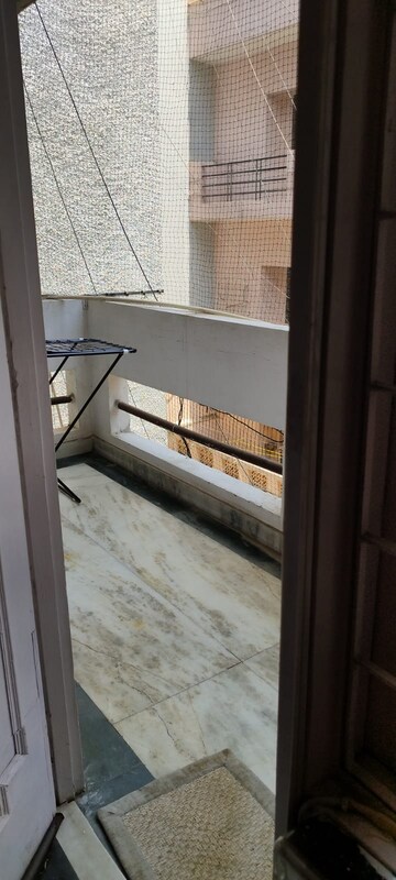 Balcony in 1 RK Builder Floor at Chitranjan Park – for Rent