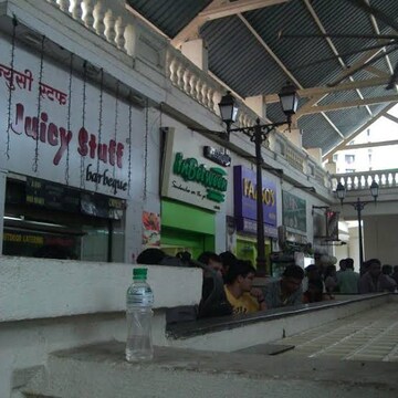  Shop – Exterior View View at Galleria, Powai - for Rent