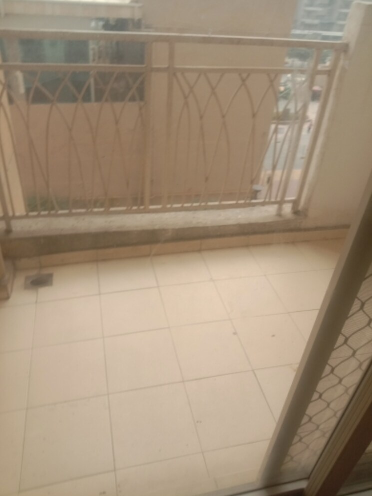 Bathroom, mahagun-mywoods 2 Bedroom 960 Sq.Ft. Apartment In Sector 16c Greater Noida Greater Noida 8069404