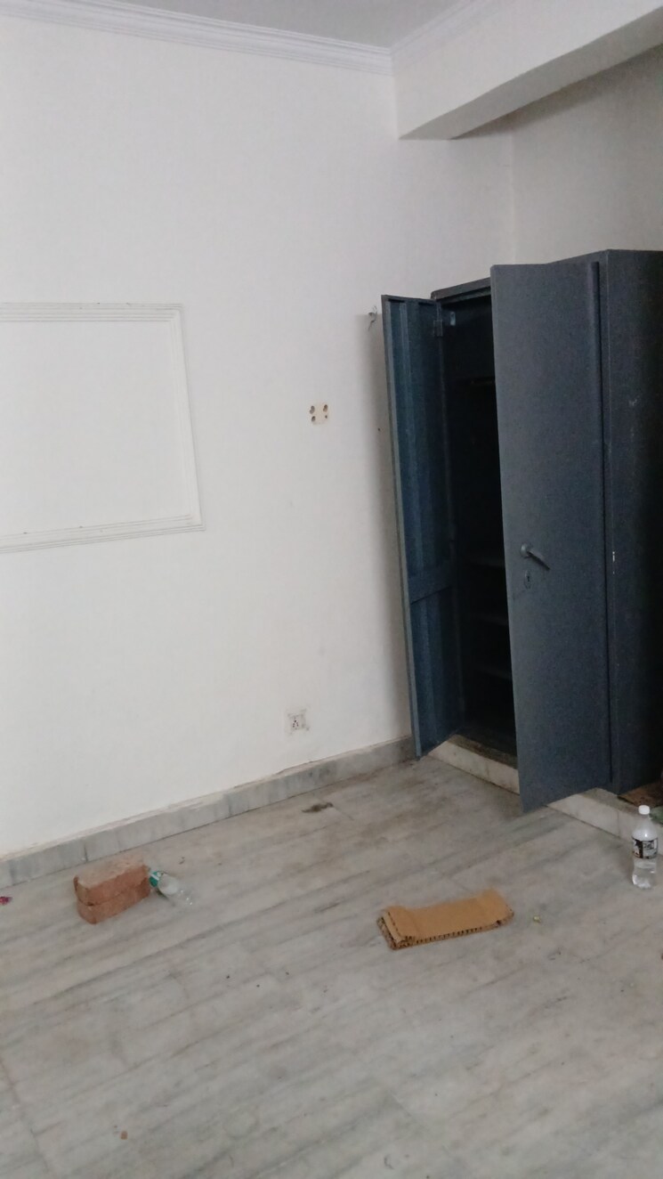 undefined, shivkala-apartment 1 RK 400 Sq.Ft. Apartment In Sector 62 Noida 8069412