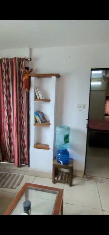 Furnished Amenities in 1 BHK Builder Floor at Defence Colony – for Rent