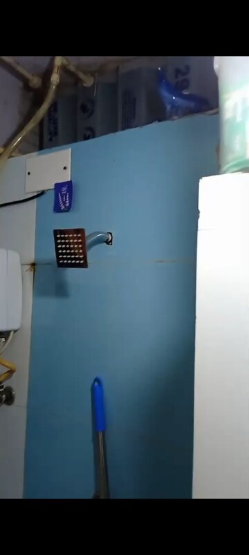 Furnished Amenities in 1 BHK Apartment at Kurla East – for Rent