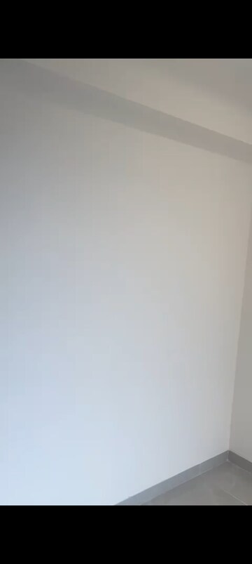 Room in 2 BHK Apartment at Kurla East – for Rent