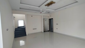 Room in 4 BHK Villa at Yelahanka New Town – for Rent