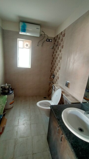 Bathroom in 4 BHK Villa at Yelahanka New Town – for Rent
