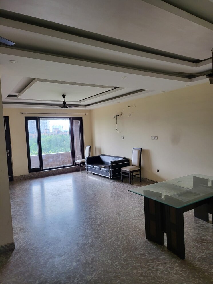 Kitchen, sector 40 6+ Bedroom 176 Sq.Mt. Villa In Sector 40 Noida 8069482