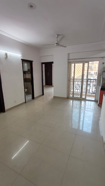 Room in 2 BHK Apartment at Maxblis White House, Sector 75 – for Sale