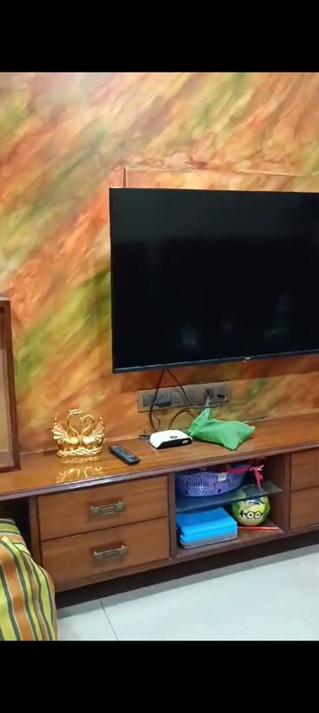 Furnished Amenities in 2 BHK Apartment at Ghatkopar East – for Rent