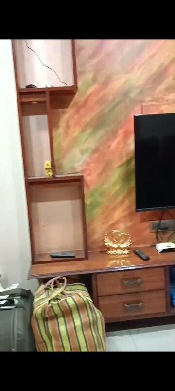Furnished Amenities in 2 BHK Apartment at Ghatkopar East – for Rent