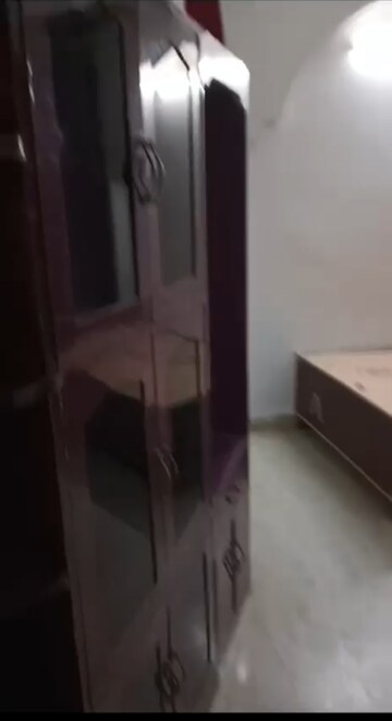 Furnished Amenities in 2 BHK Builder Floor at Vaishali Sector 4 – for Rent