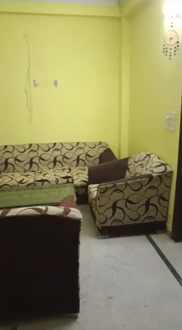Bedroom in 2 BHK Builder Floor at Vaishali Sector 4 – for Rent