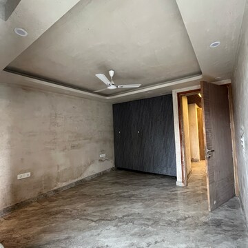 Room in 4 BHK Builder Floor at Chattarpur – for Sale