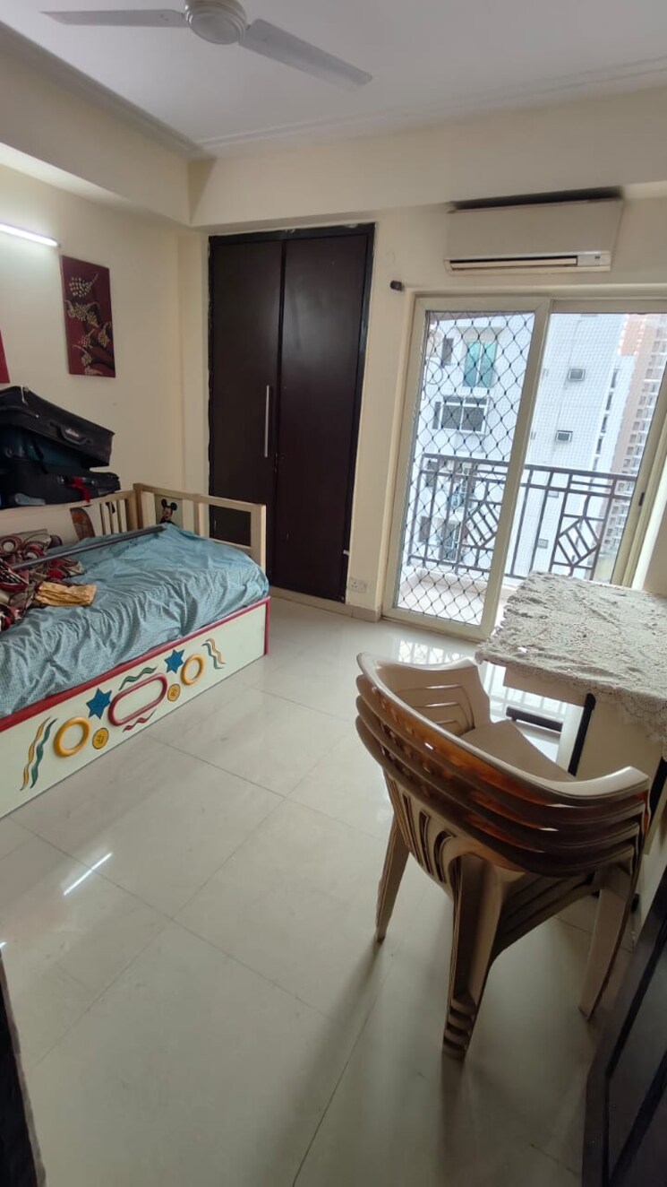 Master Bedroom, amrapali-silicon-city 3 Bedroom 1420 Sq.Ft. Apartment In Sector 76 Noida 8069501