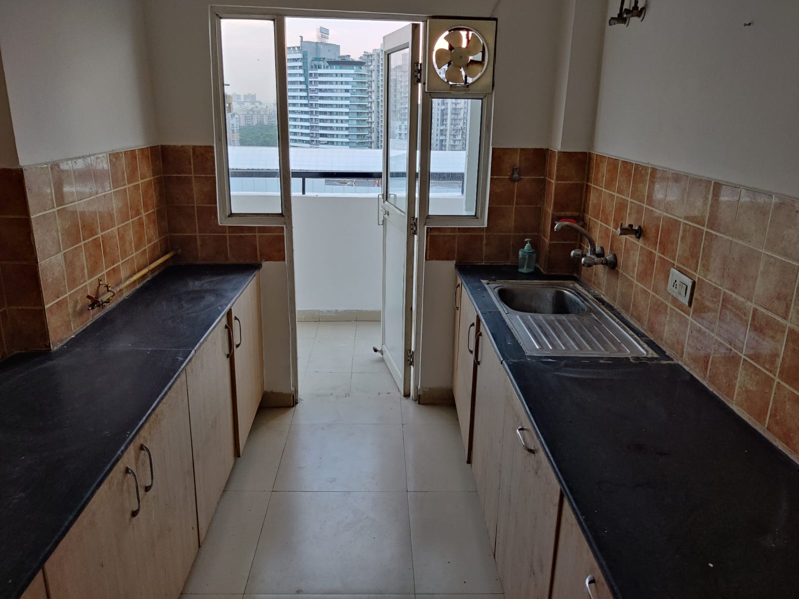 2 BHK + Pooja Room Apartment For Sale in Gardenia Gateway