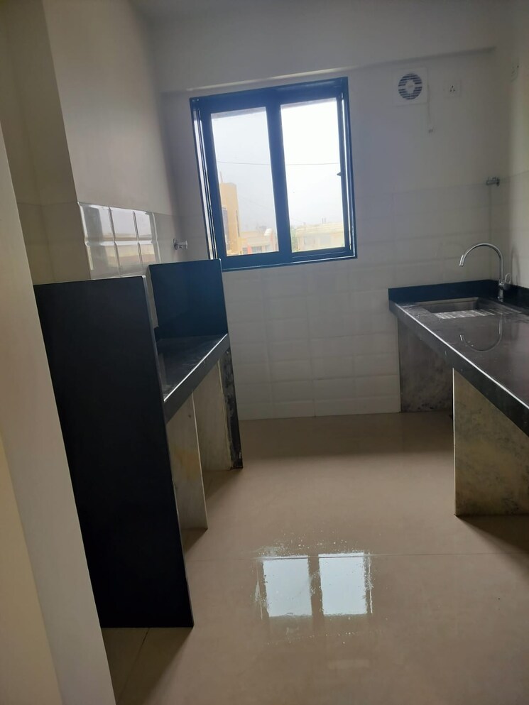 Kitchen, jeevan-sona-apartment 3 Bedroom 1500 Sq.Ft. Apartment In Santacruz West Mumbai 8069530