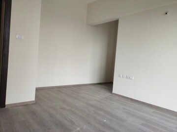 1 BHK Apartment For Rent in Omkar Signet, Malad East