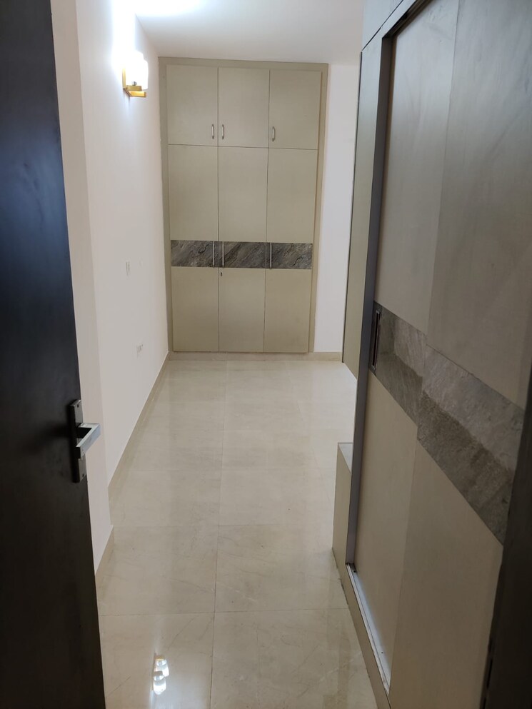 Bathroom, aba-ivy-county 3 Bedroom 1656 Sq.Ft. Apartment In Sector 75 Noida 8069555