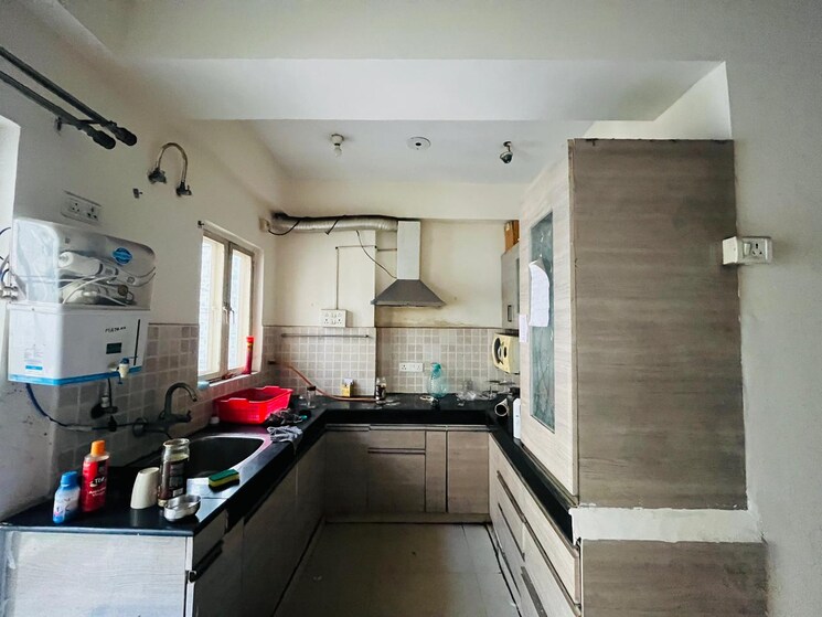 Kitchen, amrapali-silicon-city 3 Bedroom 1545 Sq.Ft. Apartment In Sector 76 Noida 8069575